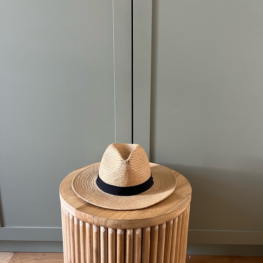 Aritzia Auxiliary Tan Straw Hat with Black Band